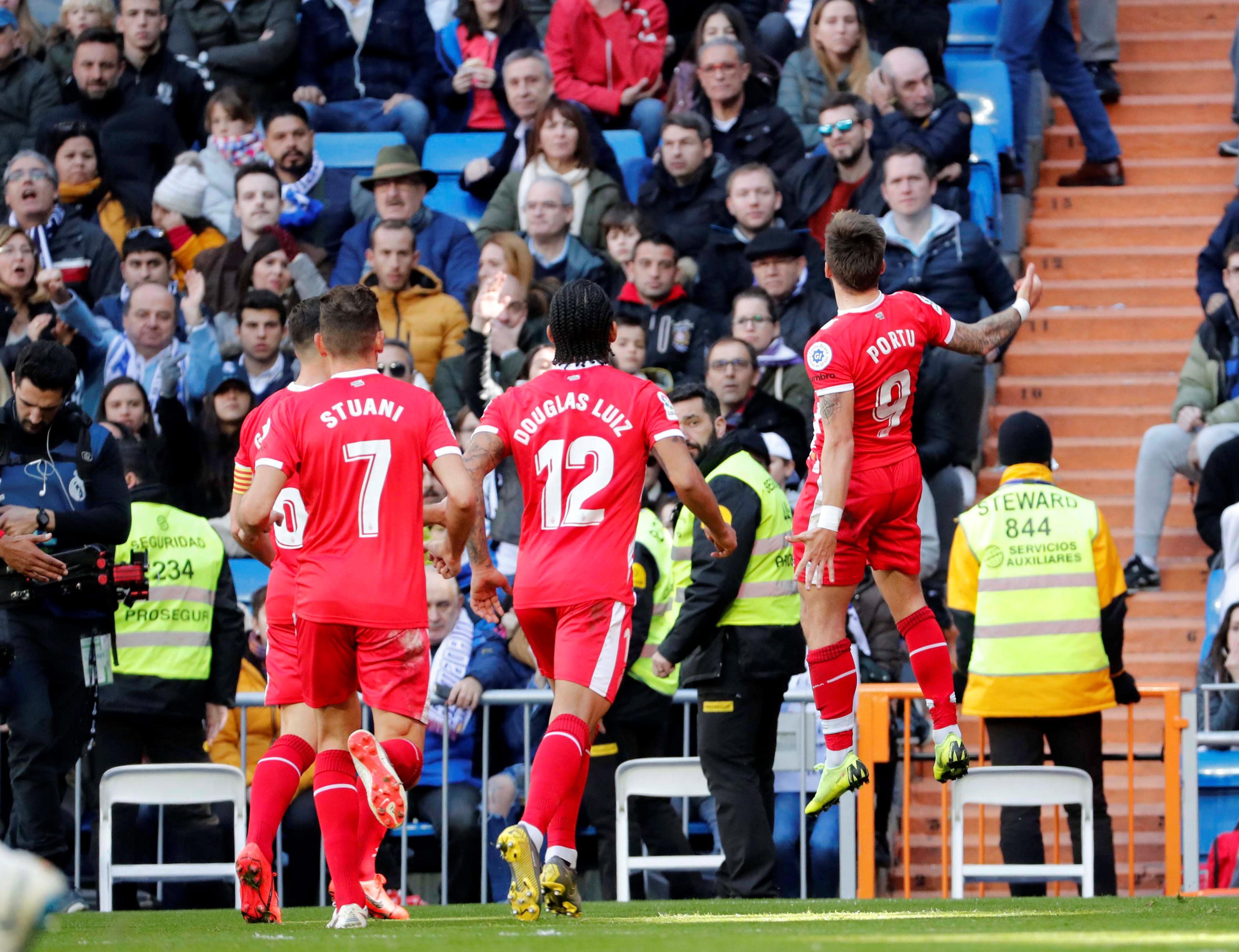 莫拉塔采取 莫拉塔采取